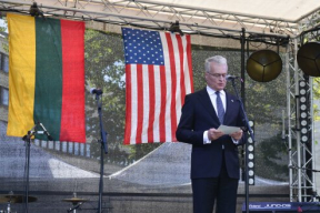 Науседа: Лукашенко получает мотив сажать в тюрьмы еще больше людей